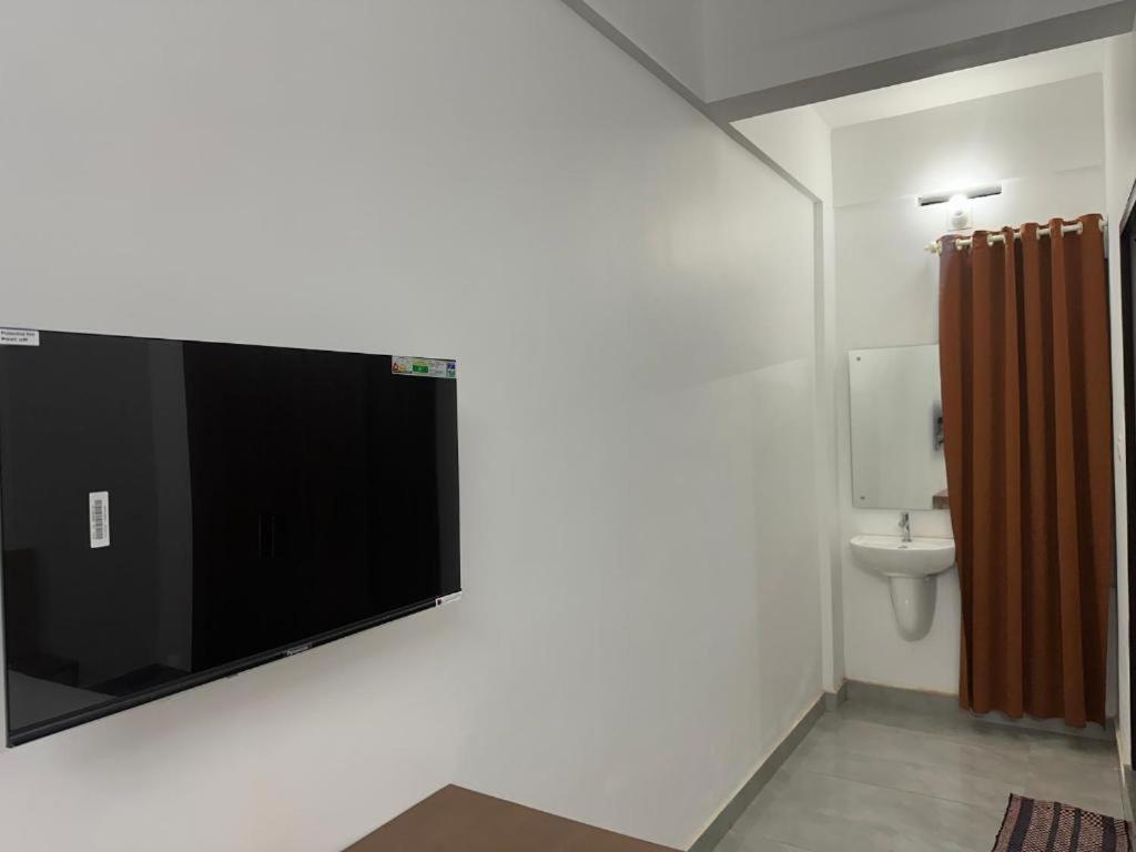 Jayalakshmi Rooms Vaduvanchal Экстерьер фото
